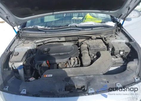 2017 Hyundai Sonata z USA, uszkodzony, nr VIN 5NPE24AFXHH545860